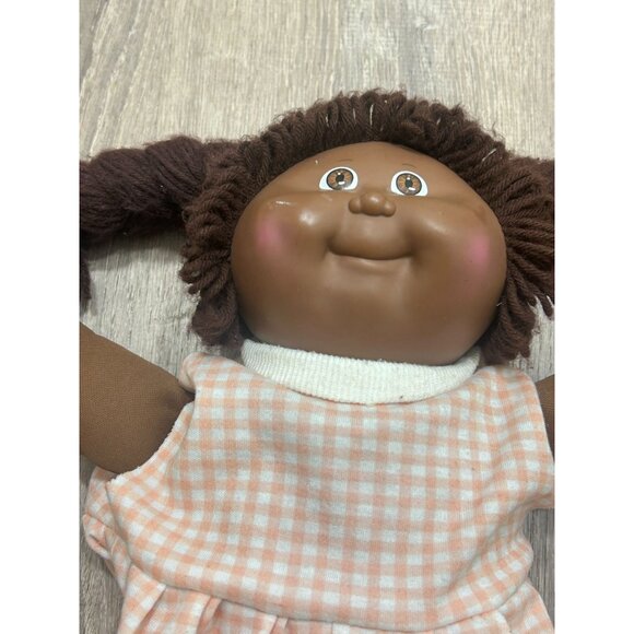 Vintage Cabbage Patch African American Girl Doll For Kids Yarn Hair Cloth Doll - Picture 3 of 10